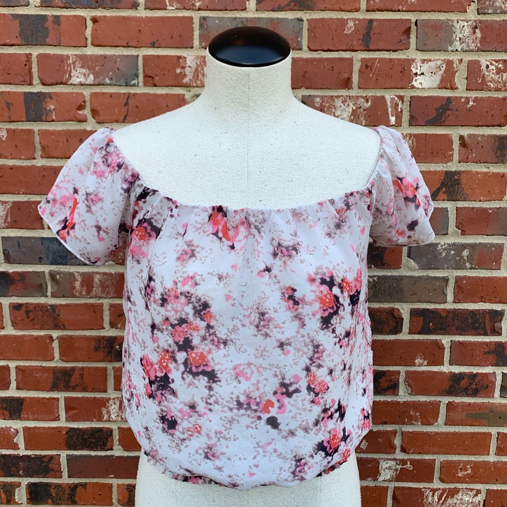 Guess Off the Shoulder Top